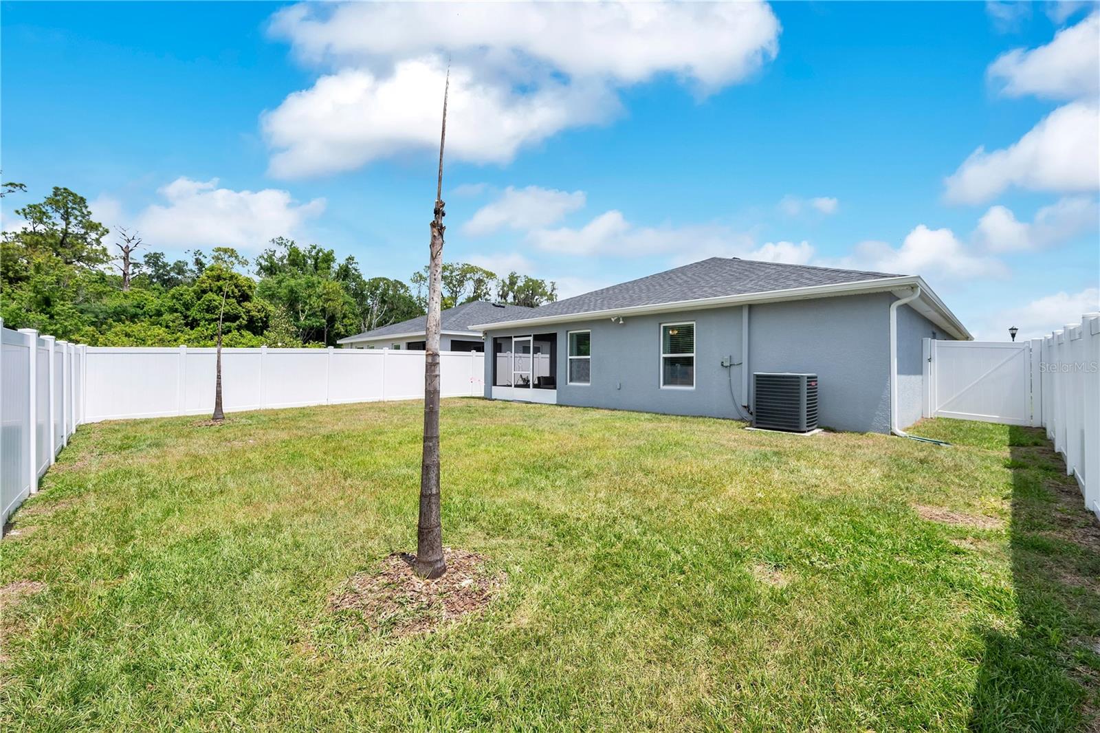 2096 GOLDEN BEAK DR, EAGLE LAKE, FL, 33839