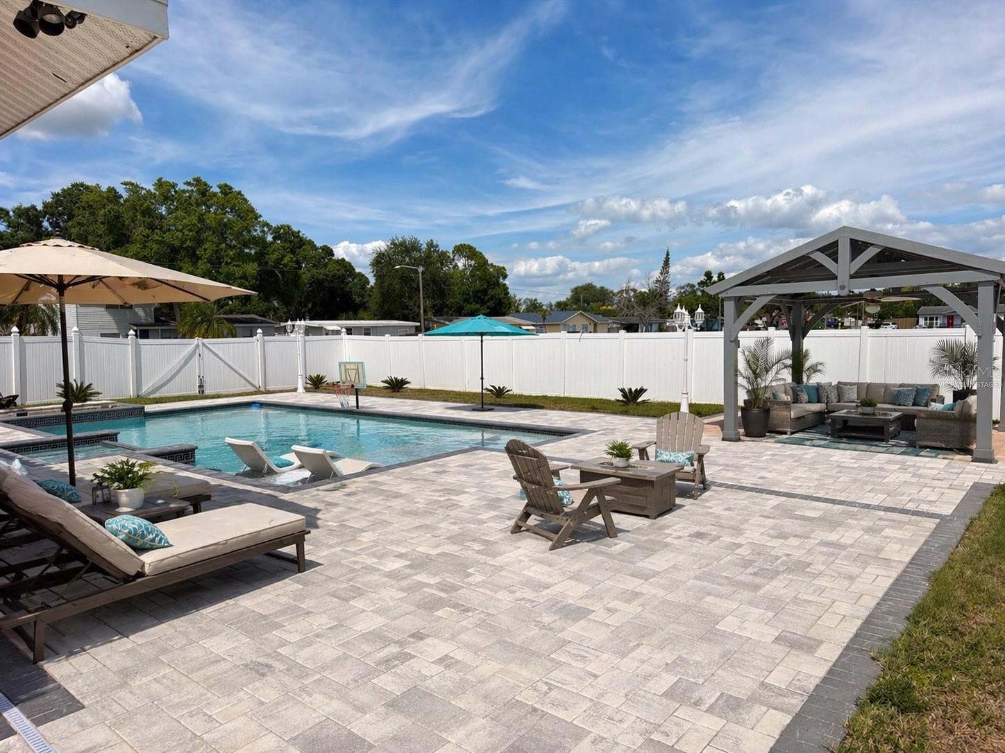 5550 64TH AVE N, PINELLAS PARK, FL, 33781