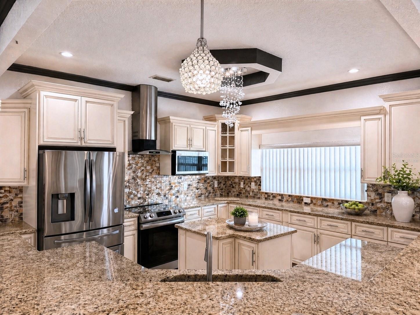 5550 64TH AVE N, PINELLAS PARK, FL, 33781