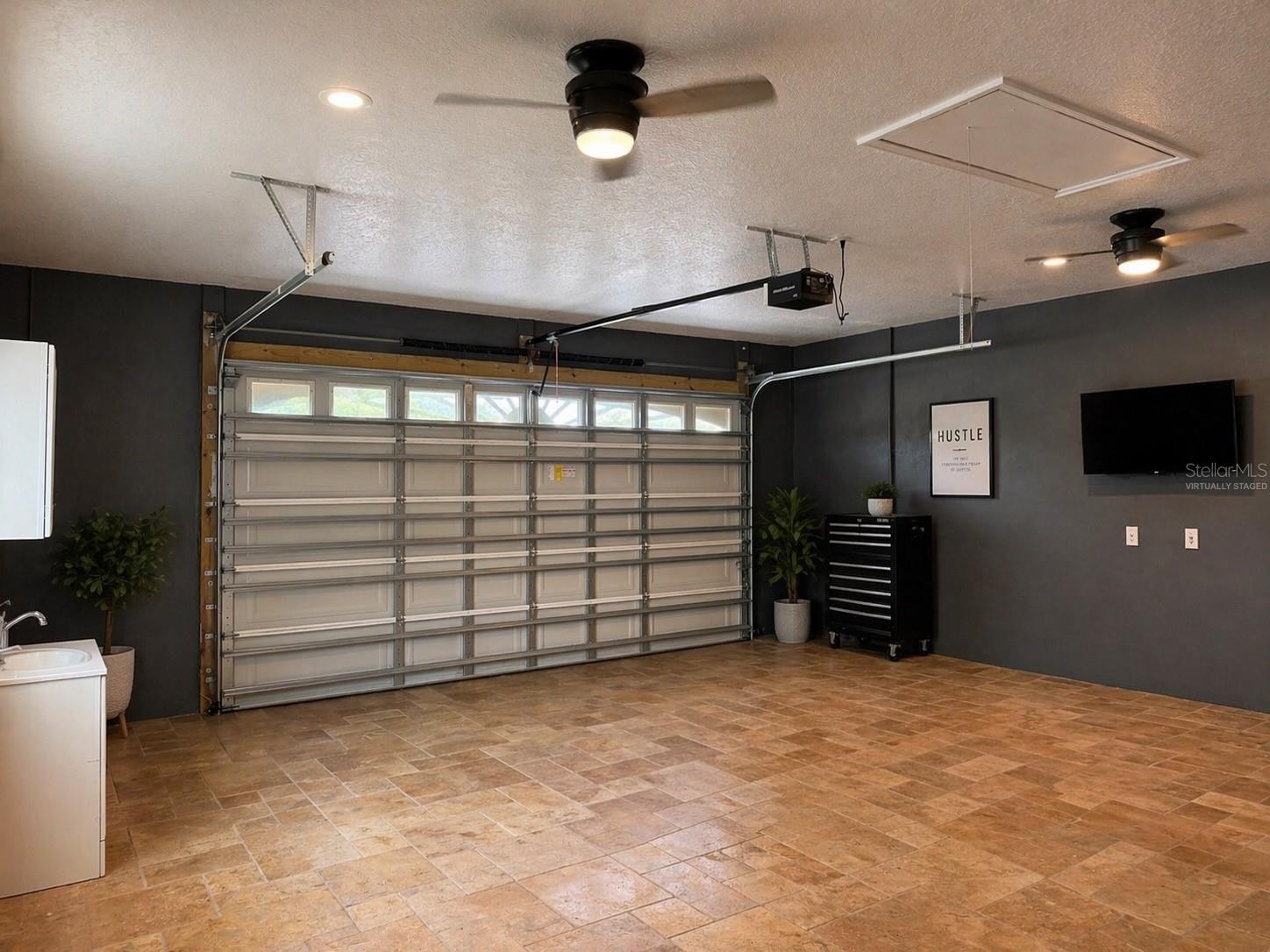 5550 64TH AVE N, PINELLAS PARK, FL, 33781