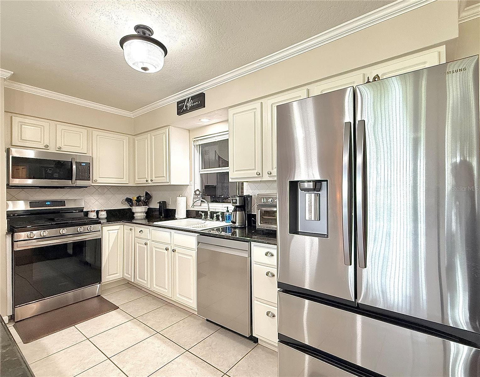 77 W LAKE DAMON DR, AVON PARK, FL, 33825