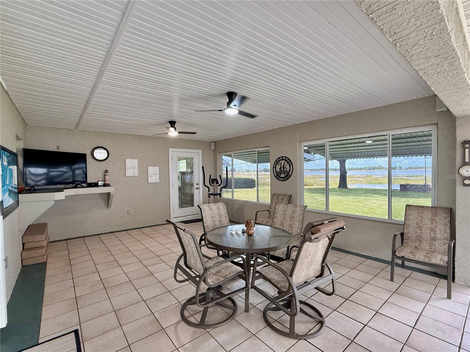 77 W LAKE DAMON DR, AVON PARK, FL, 33825