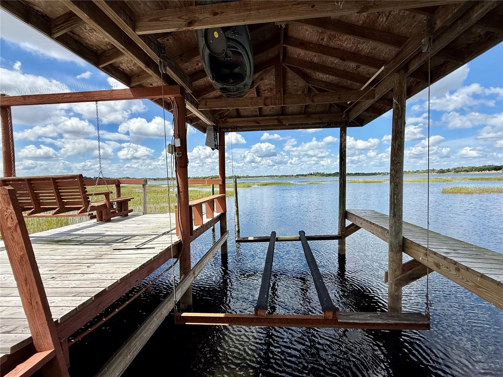 77 W LAKE DAMON DR, AVON PARK, FL, 33825