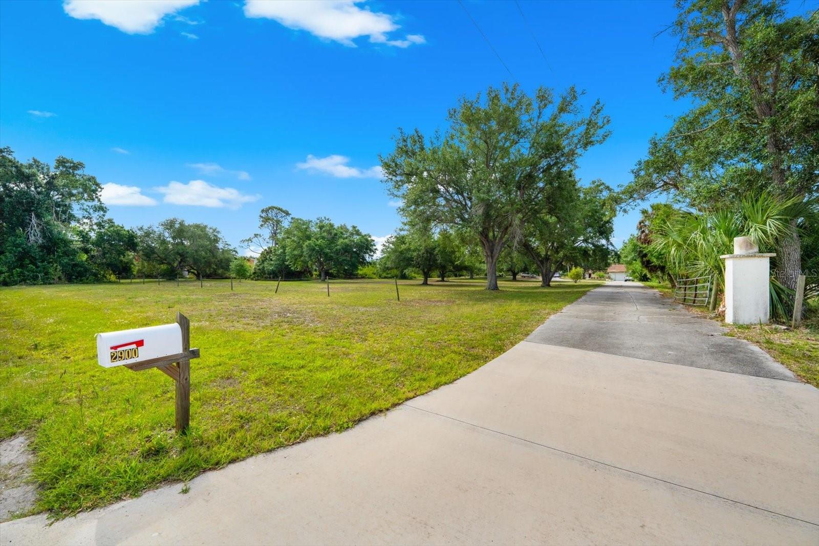 2900 CURRY LN, NOKOMIS, FL, 34275