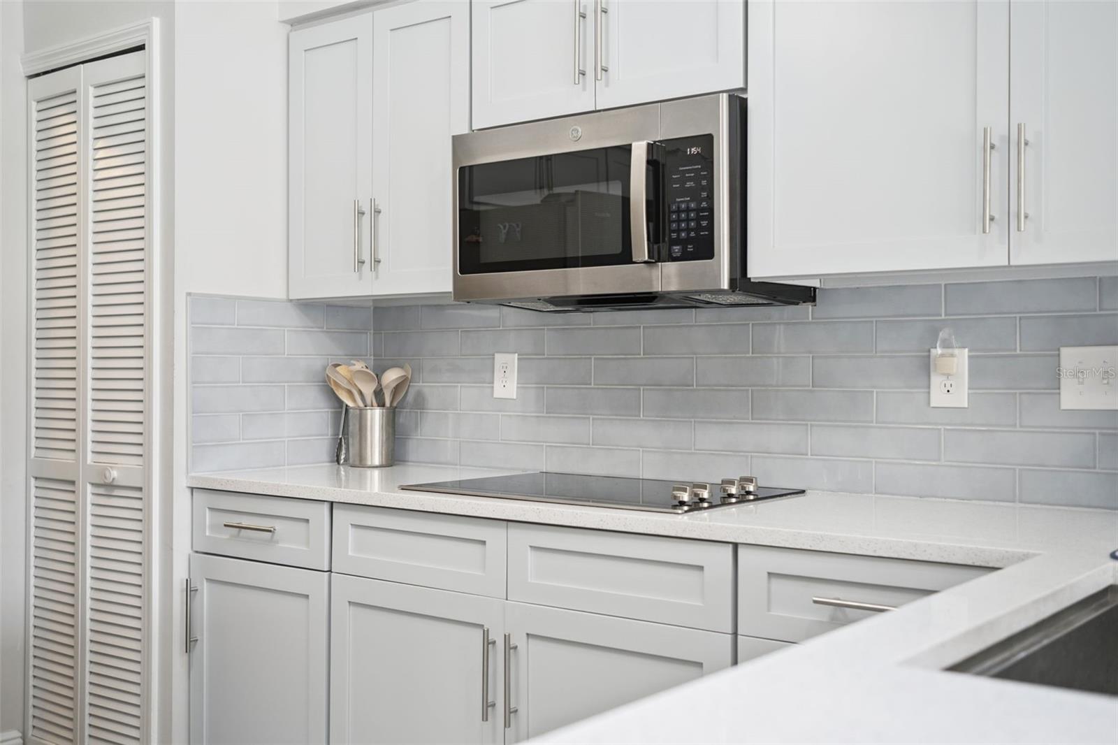 490 WEKIVA COVE RD, LONGWOOD, FL, 32779