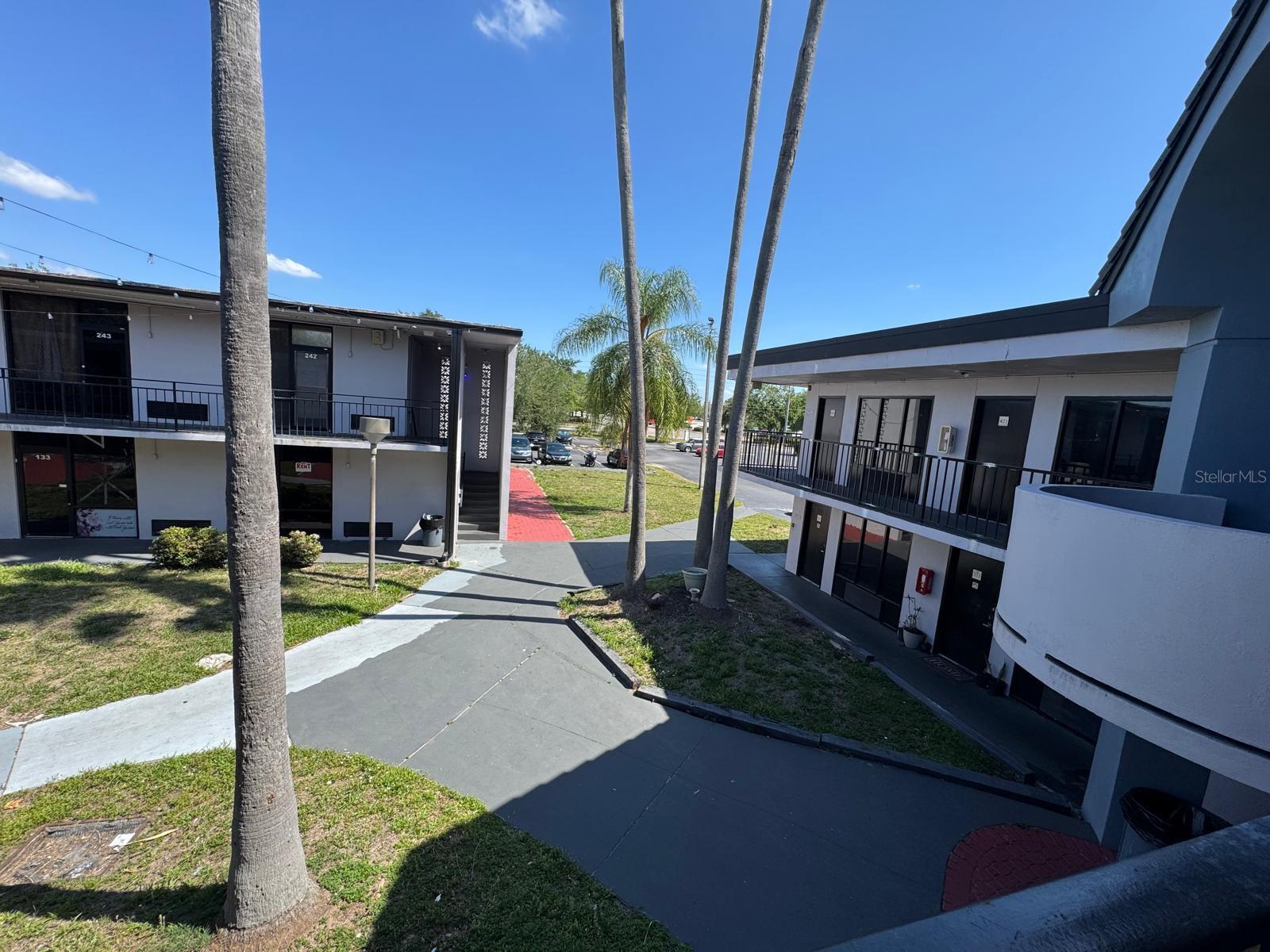 8421 S ORANGE BLOSSOM TRL #420, ORLANDO, FL, 32809