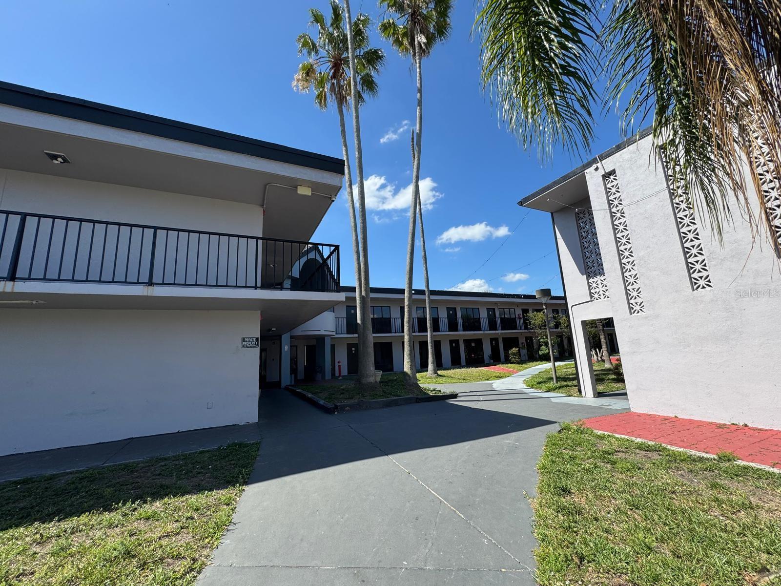 8421 S ORANGE BLOSSOM TRL #420, ORLANDO, FL, 32809