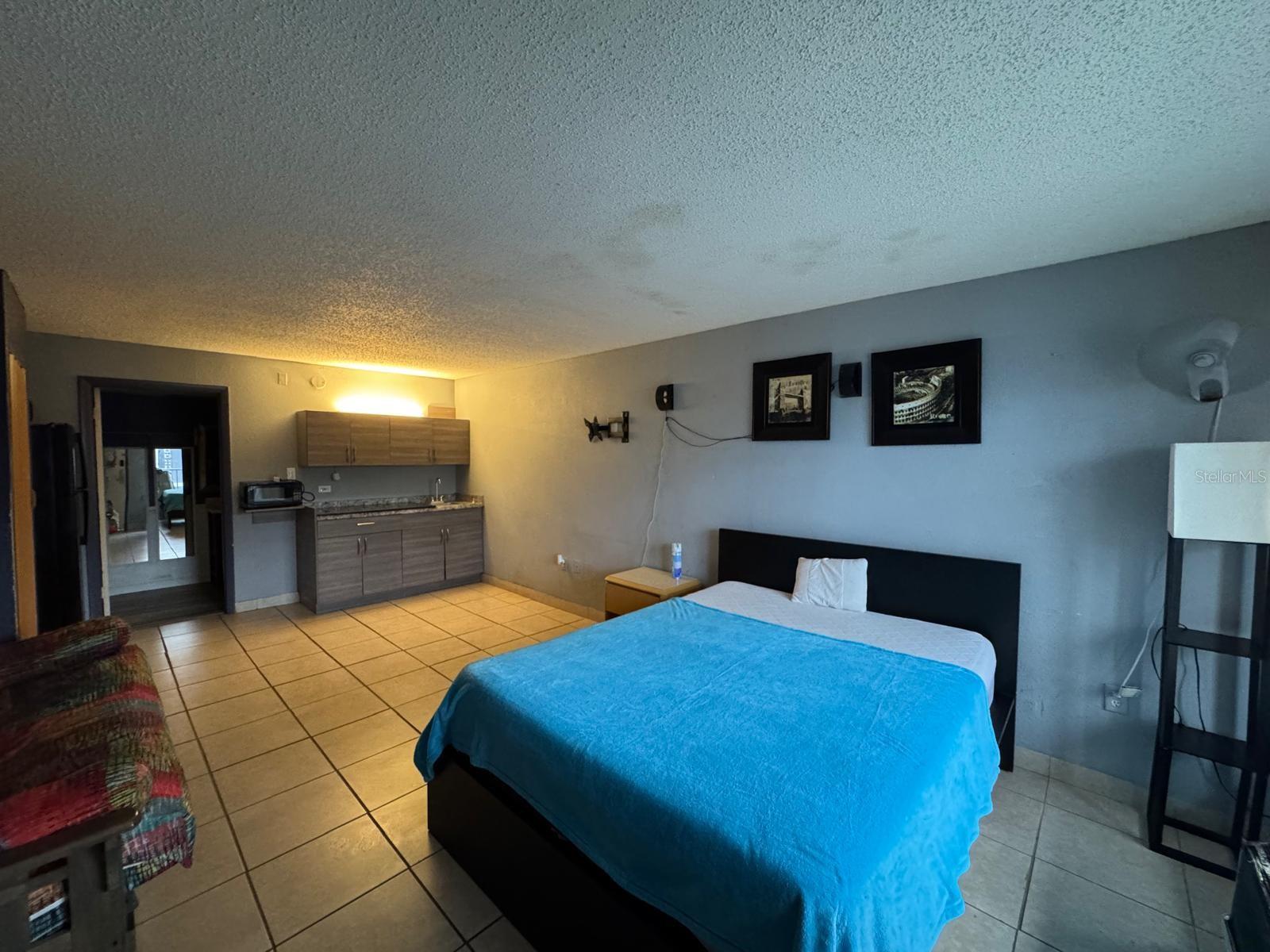 8421 S ORANGE BLOSSOM TRL #420, ORLANDO, FL, 32809