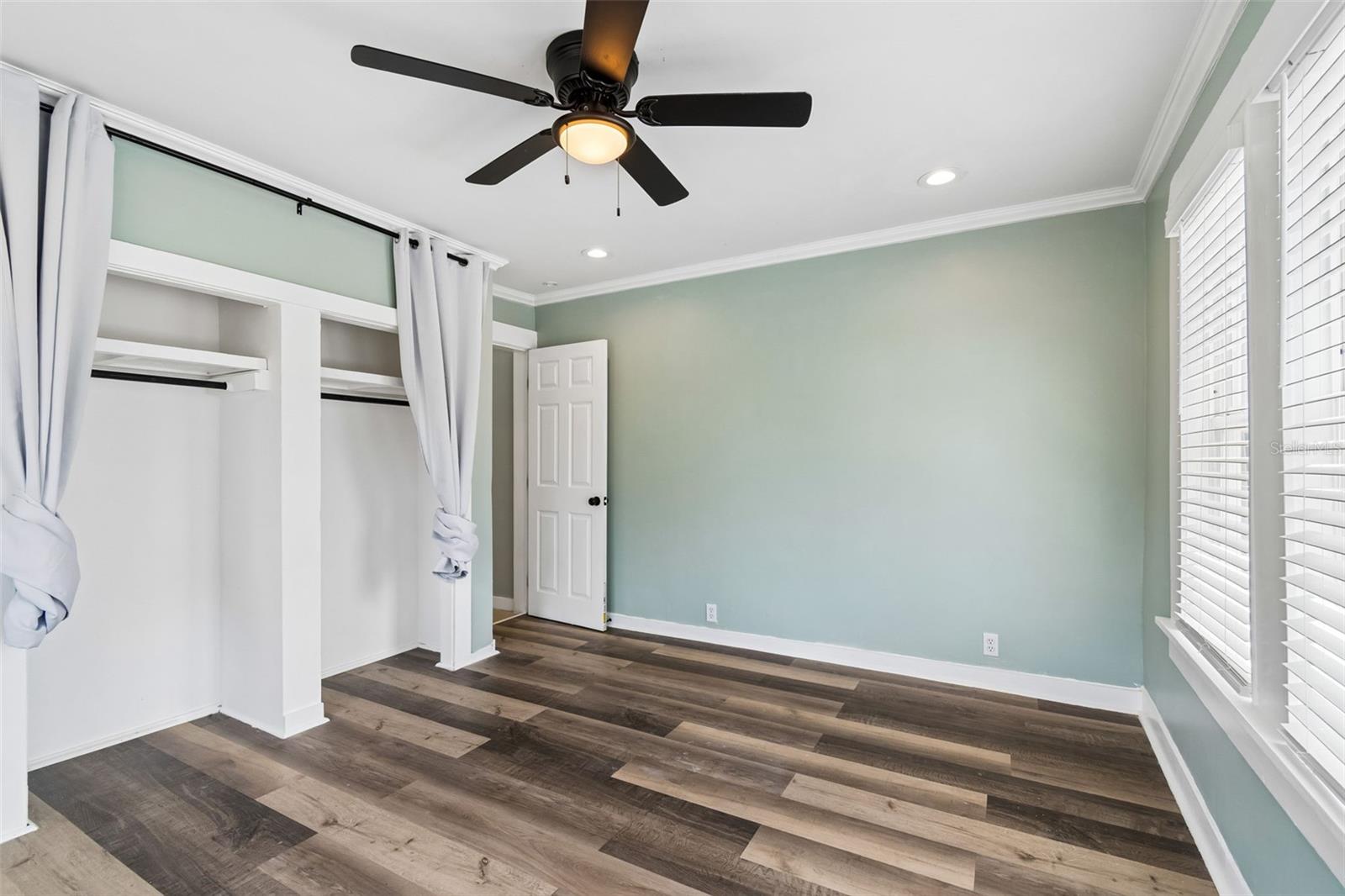 4105 18TH AVE S, ST PETERSBURG, FL, 33711