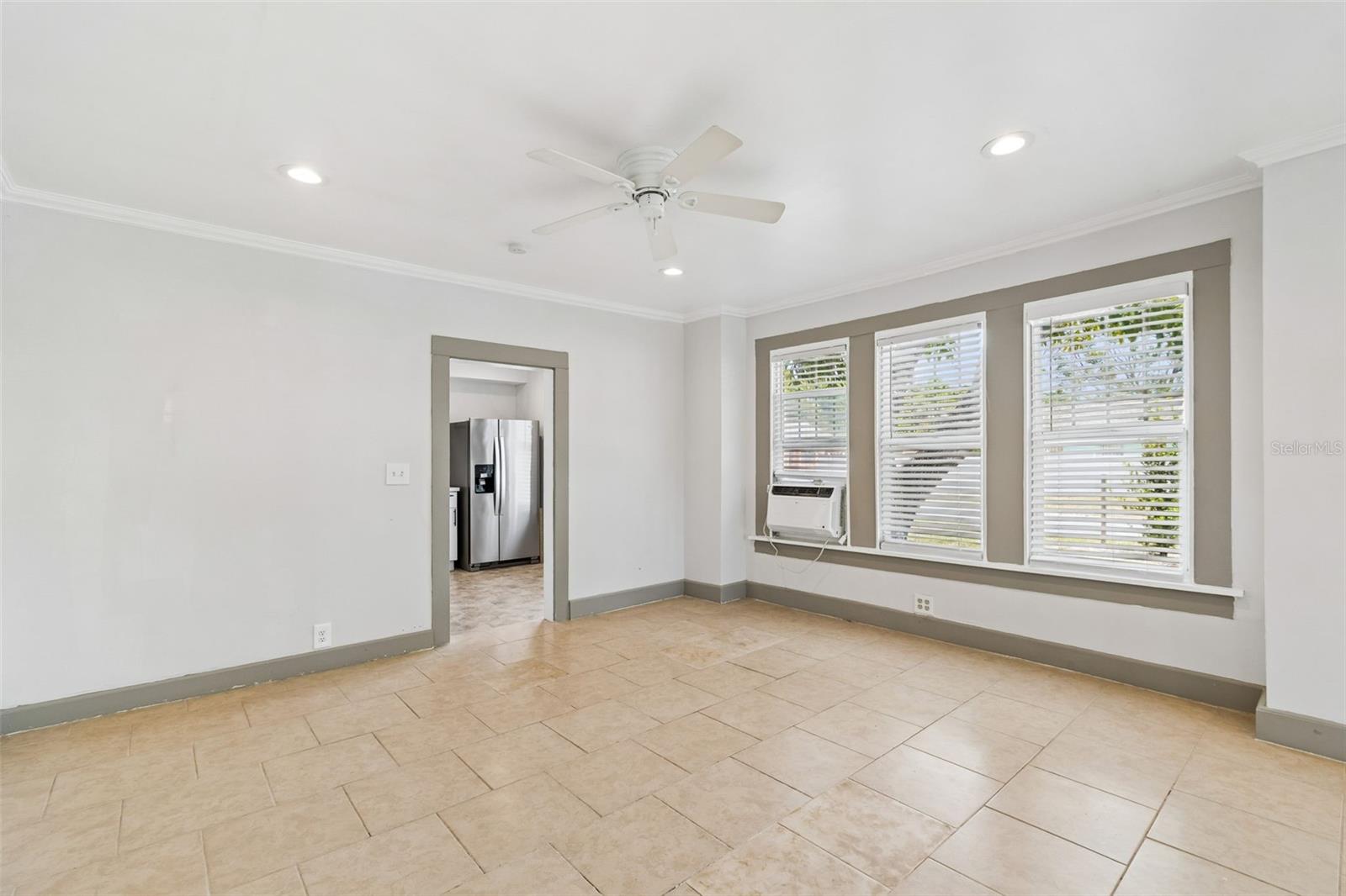 4105 18TH AVE S, ST PETERSBURG, FL, 33711