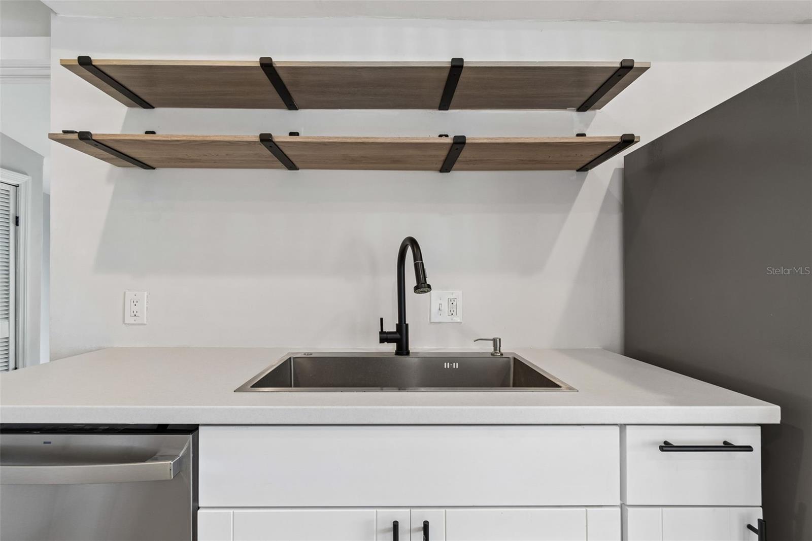 4105 18TH AVE S, ST PETERSBURG, FL, 33711