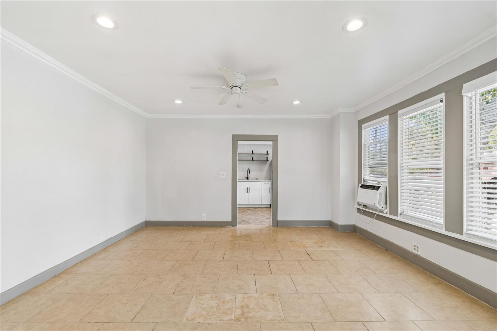 4105 18TH AVE S, ST PETERSBURG, FL, 33711