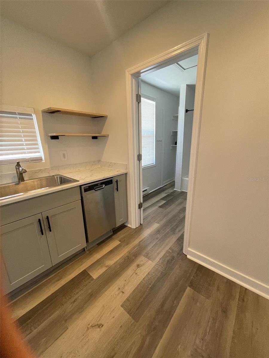 4105 18TH AVE S, ST PETERSBURG, FL, 33711