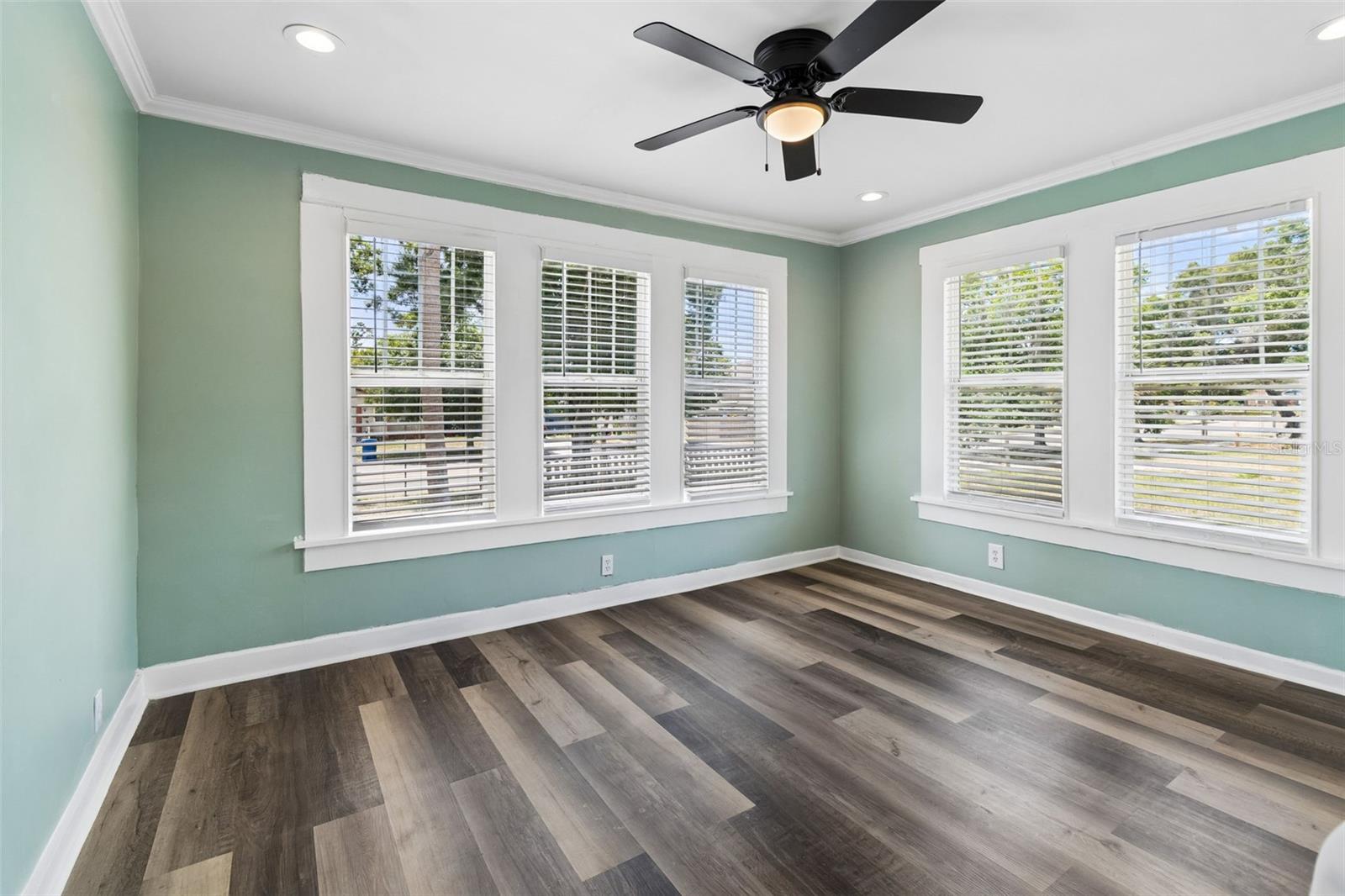 4105 18TH AVE S, ST PETERSBURG, FL, 33711