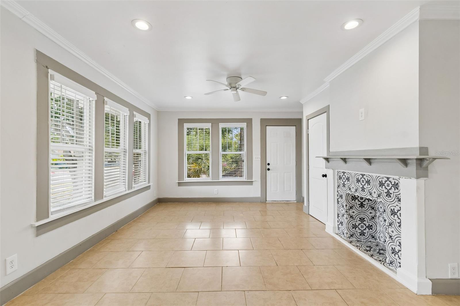 4105 18TH AVE S, ST PETERSBURG, FL, 33711