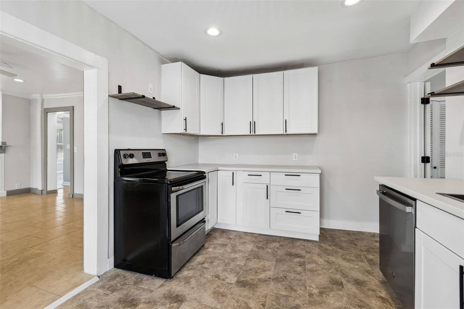 4105 18TH AVE S, ST PETERSBURG, FL, 33711