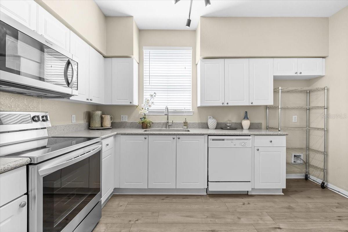 4007 FOXTAIL PALM CT, TAMPA, FL, 33624