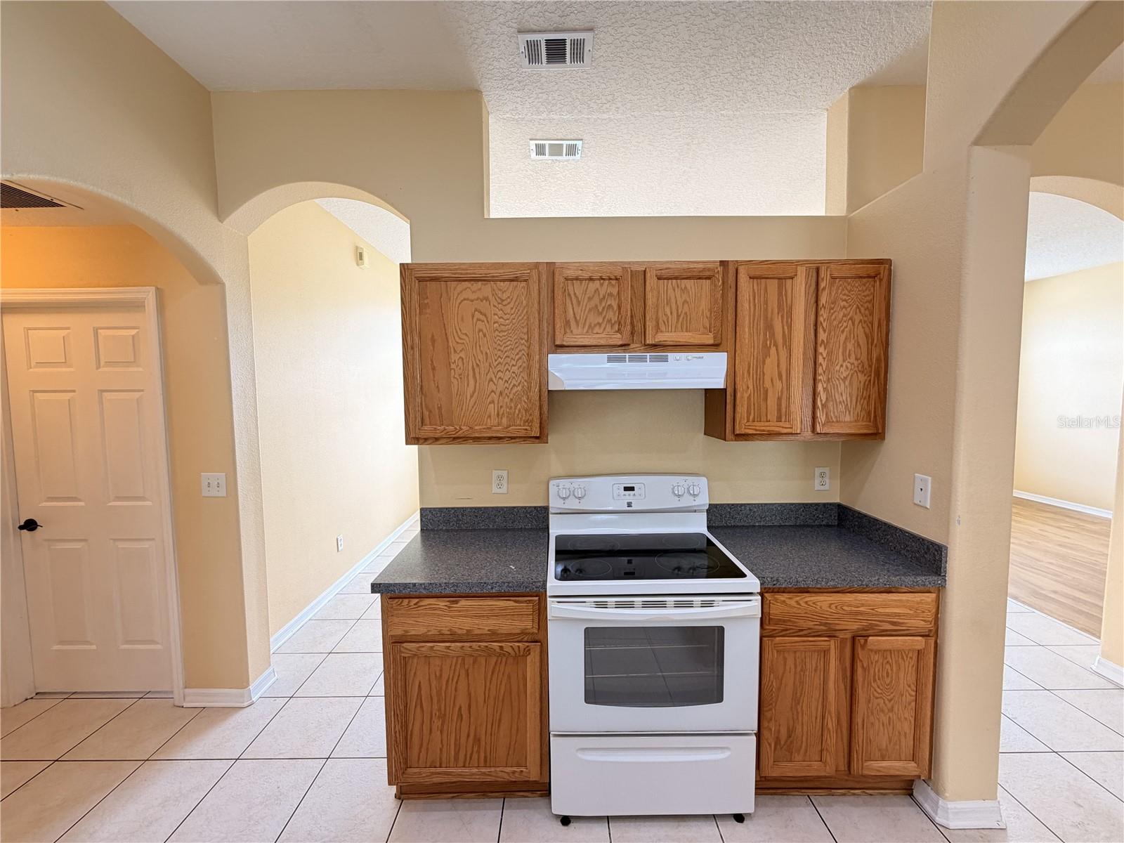 34 ROXANNE LN, PALM COAST, FL, 32164