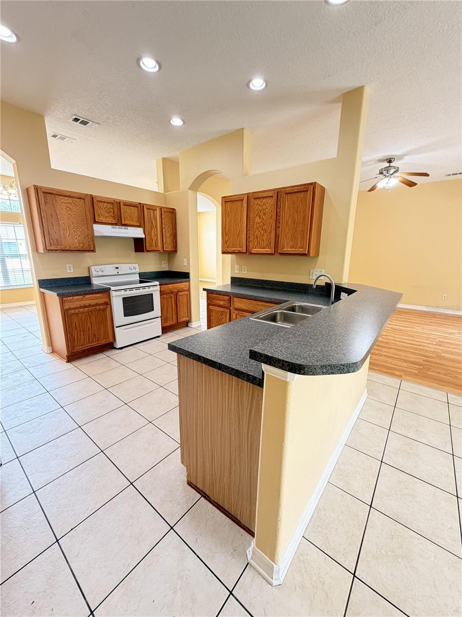 34 ROXANNE LN, PALM COAST, FL, 32164