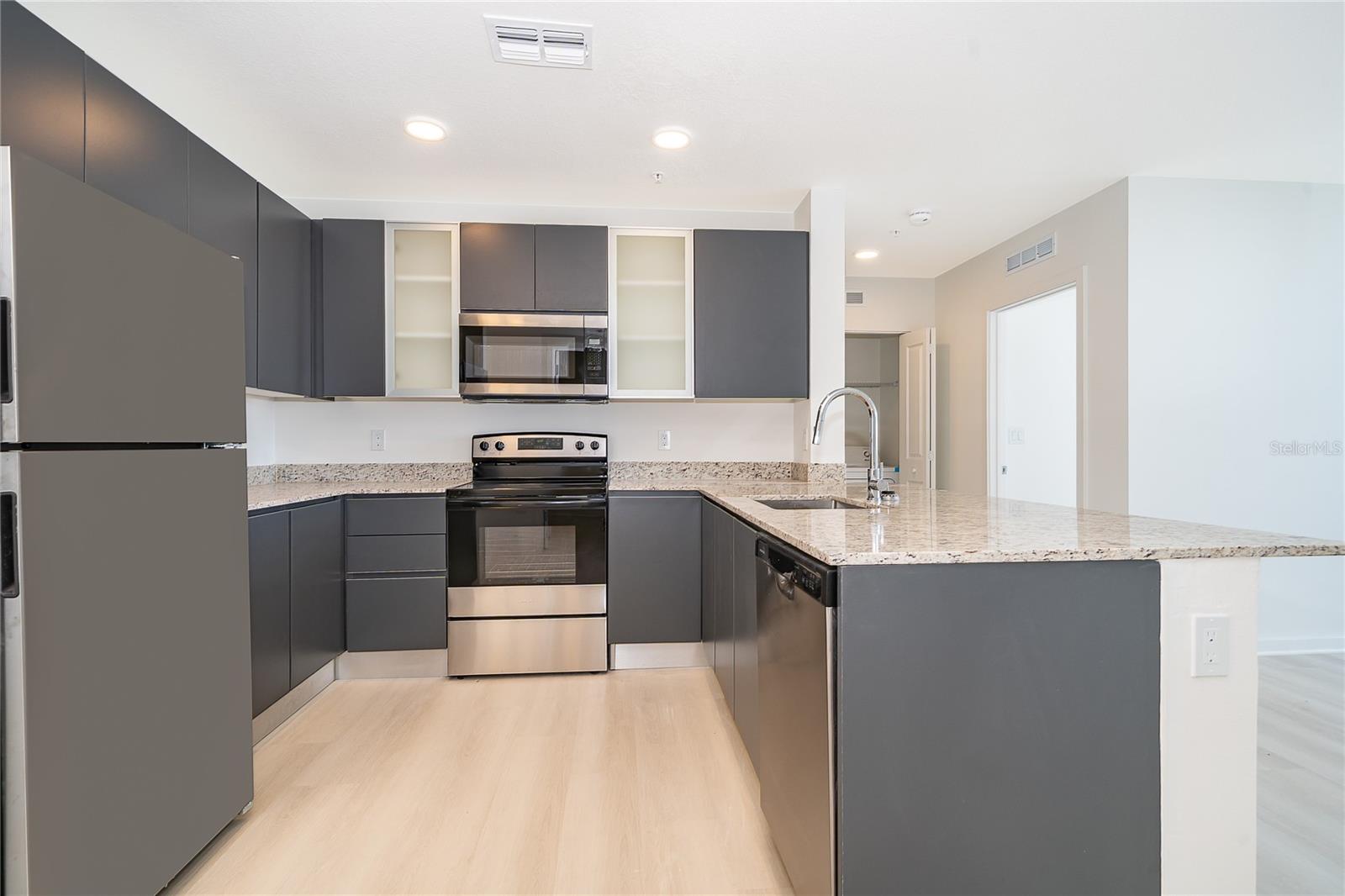 5579 MILLENIA PARK BLVD #521, ORLANDO, FL, 32839