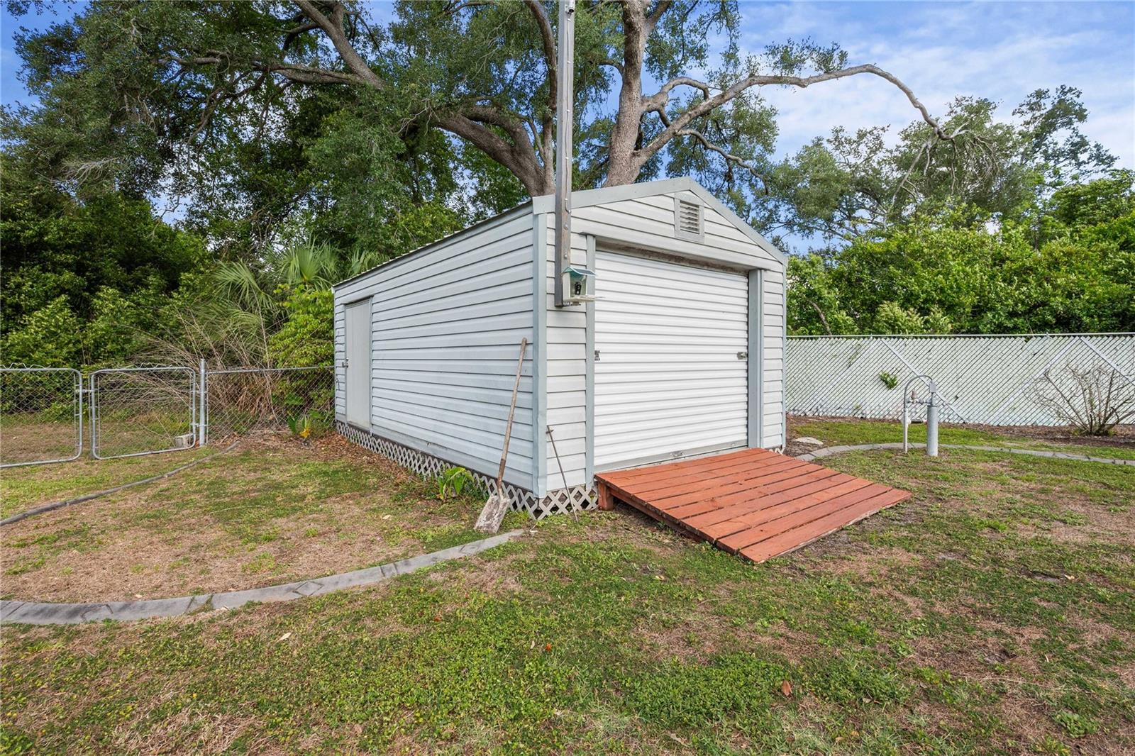 2122 RAMBLEWOOD LN, BRANDON, FL, 33510