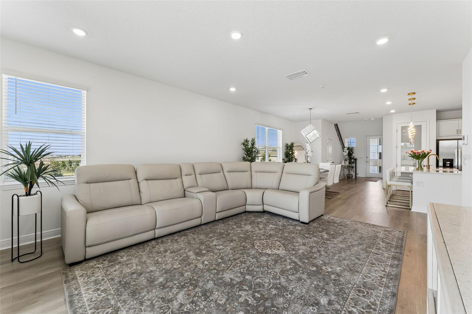 1956 SUNSHINE PEAK DR, MINNEOLA, FL, 34715