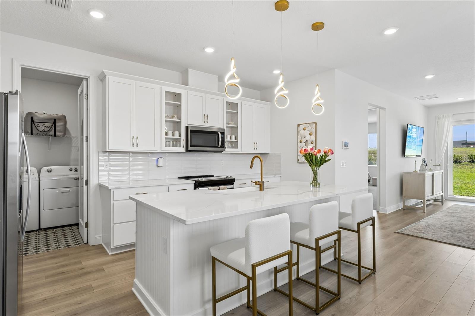 1956 SUNSHINE PEAK DR, MINNEOLA, FL, 34715