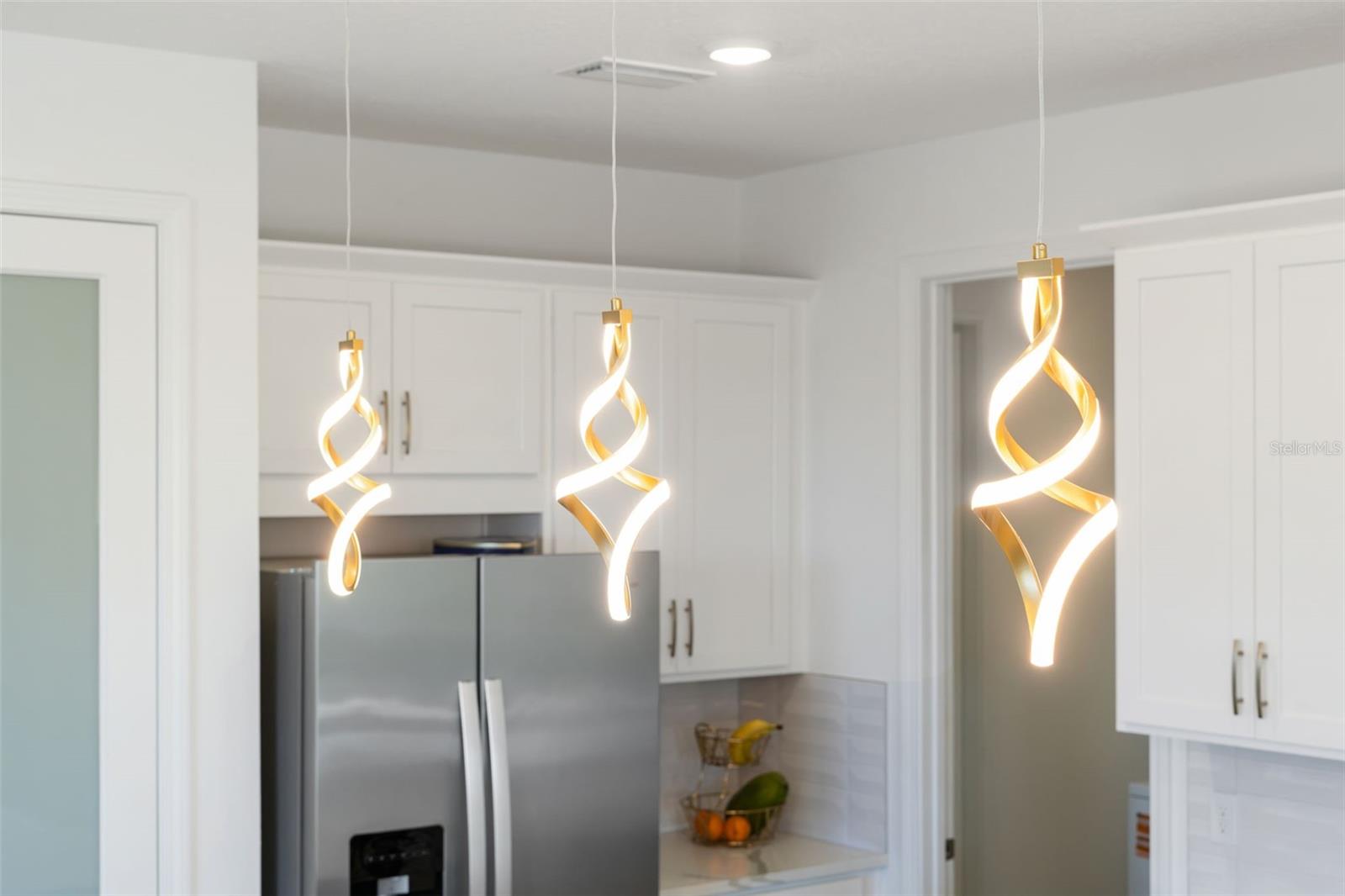 1956 SUNSHINE PEAK DR, MINNEOLA, FL, 34715