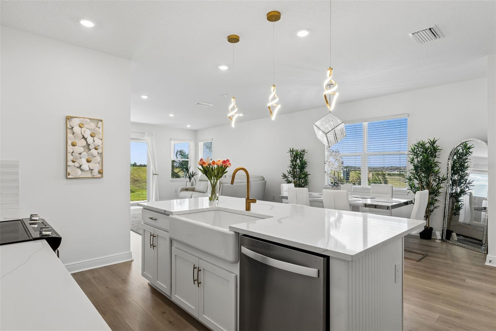 1956 SUNSHINE PEAK DR, MINNEOLA, FL, 34715