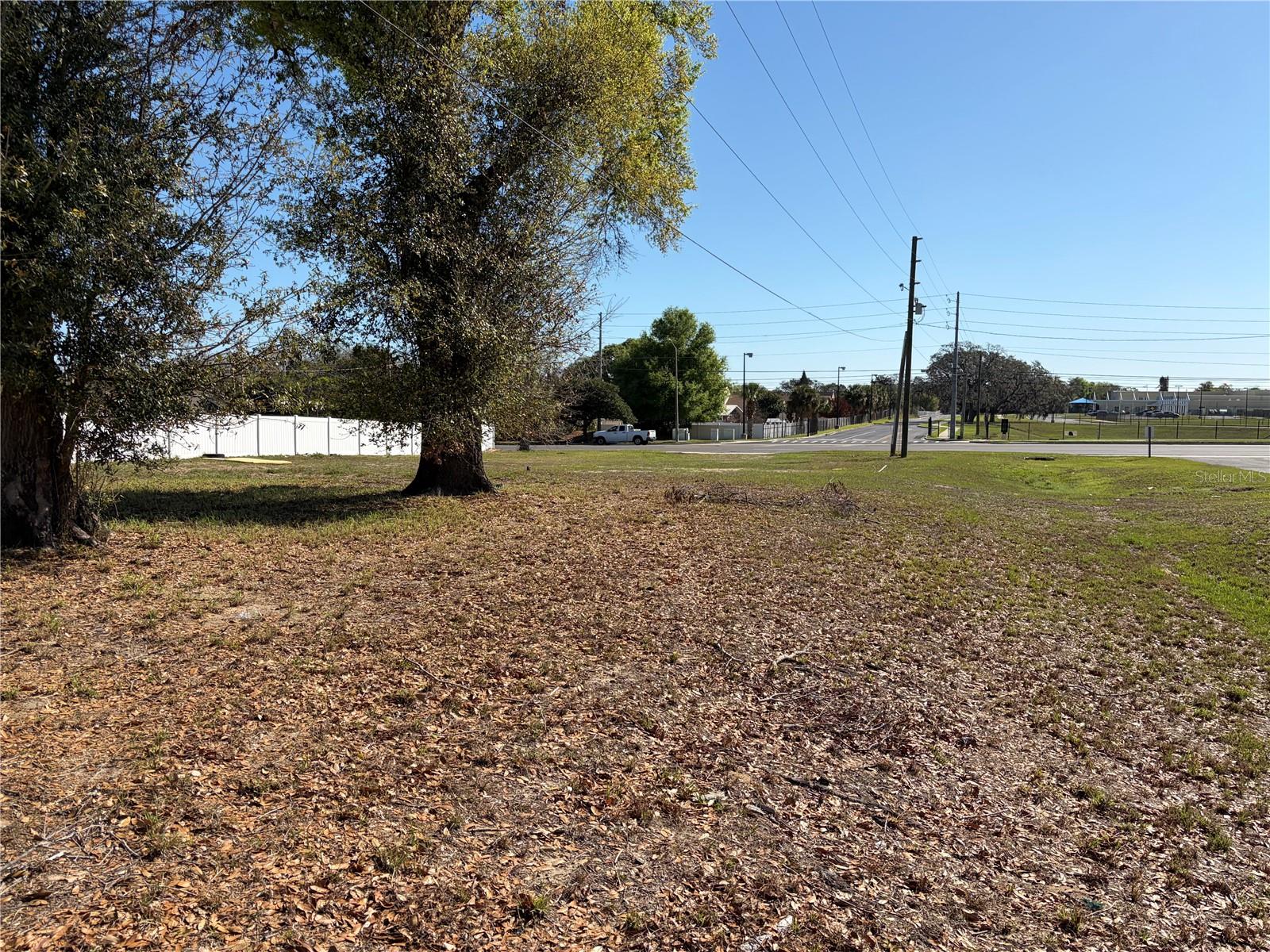 2 N HIAWASSEE RD, ORLANDO, FL, 32835