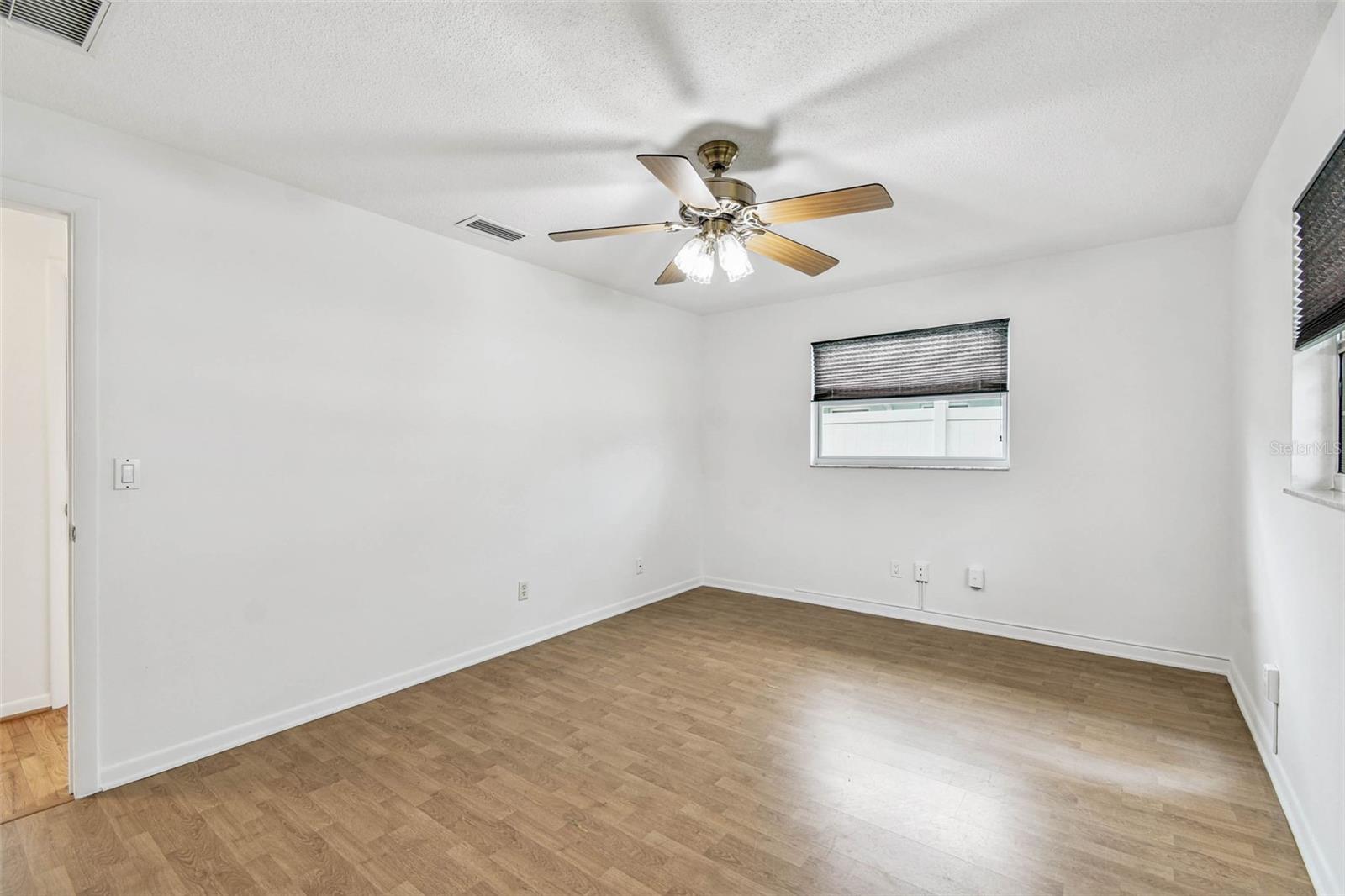 10931 HAMMOCK DR, LARGO, FL, 33774