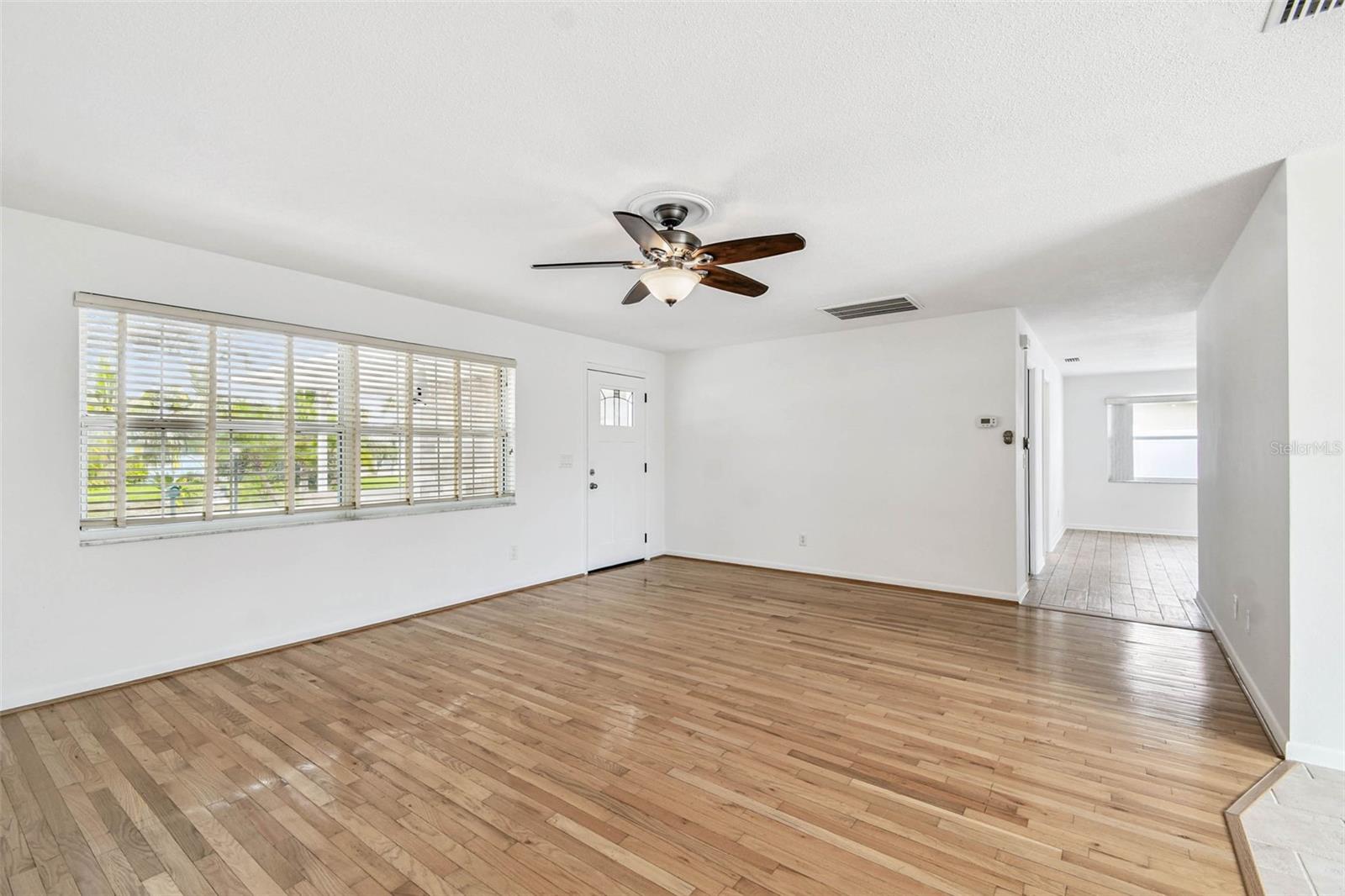 10931 HAMMOCK DR, LARGO, FL, 33774