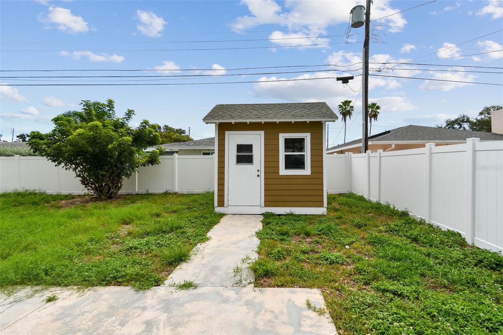 10931 HAMMOCK DR, LARGO, FL, 33774