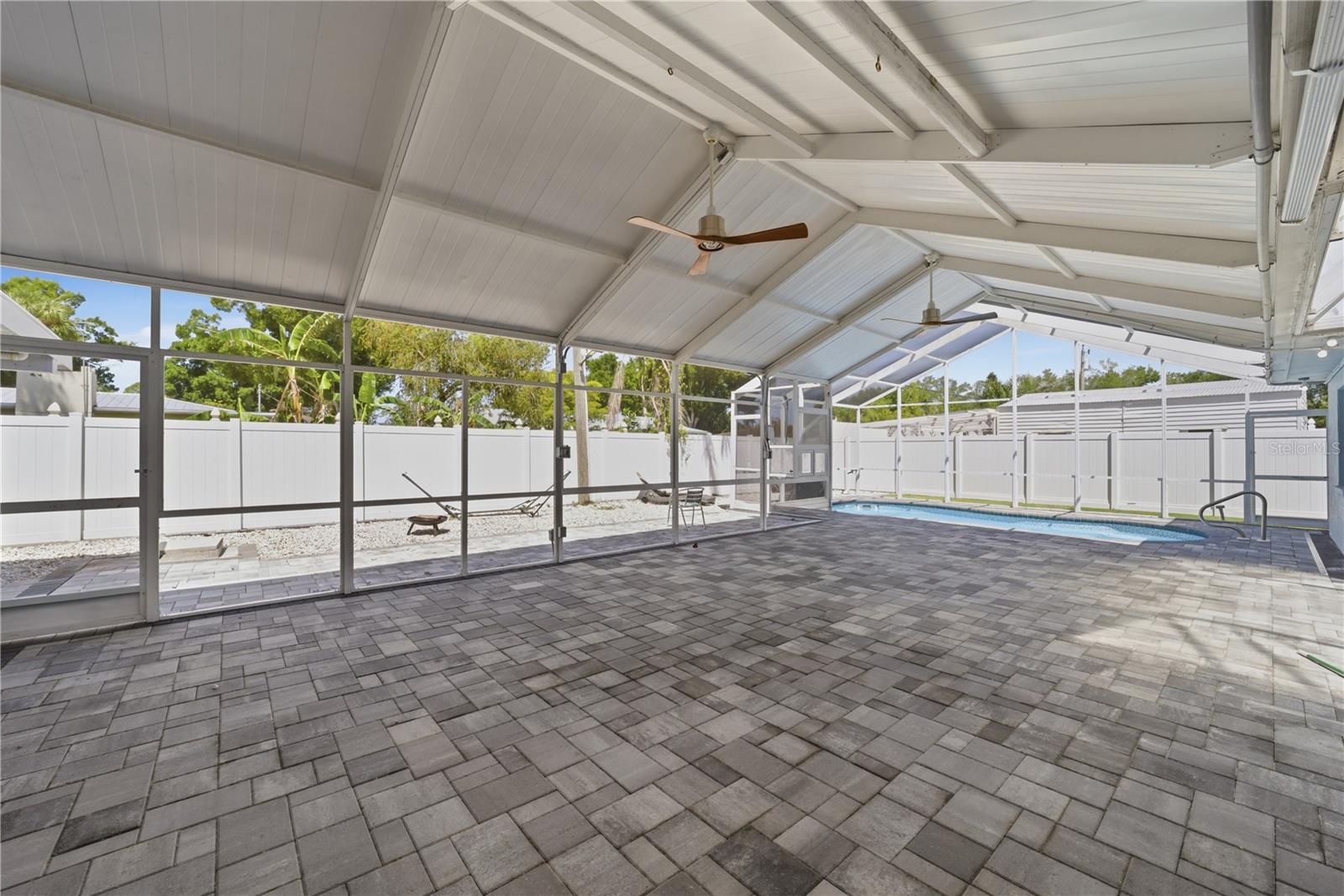 1057 WILLIS AVE, SARASOTA, FL, 34232