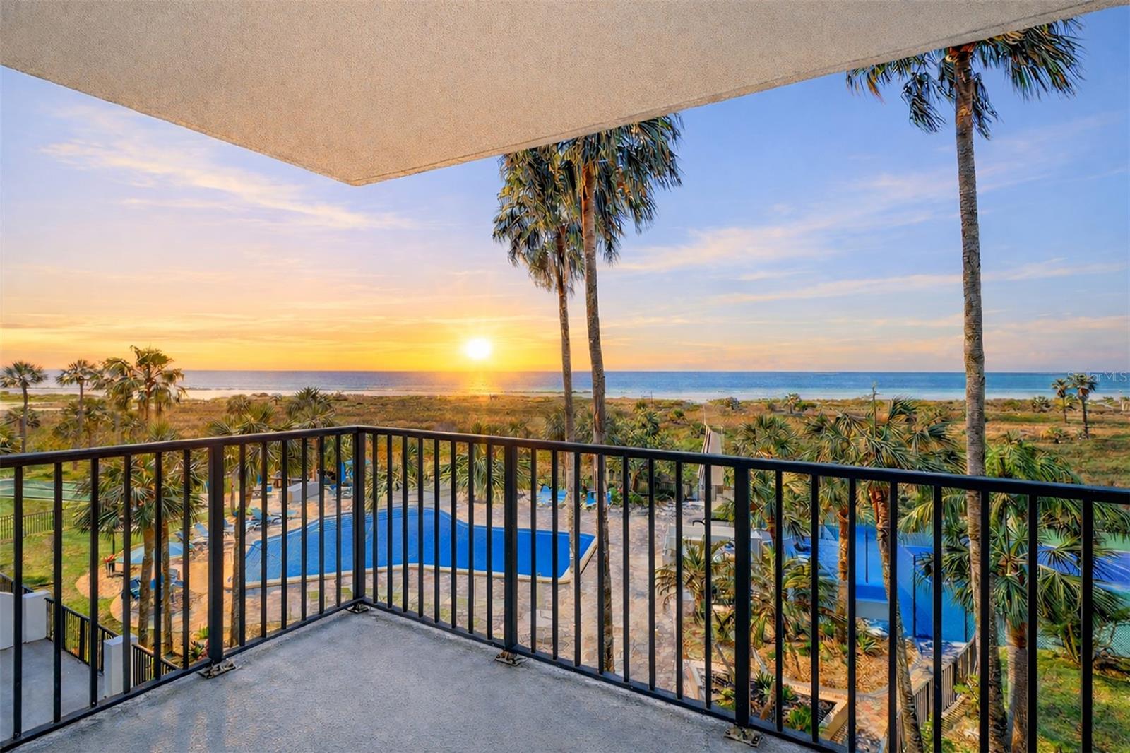 1230 GULF BLVD #404, CLEARWATER BEACH, FL, 33767