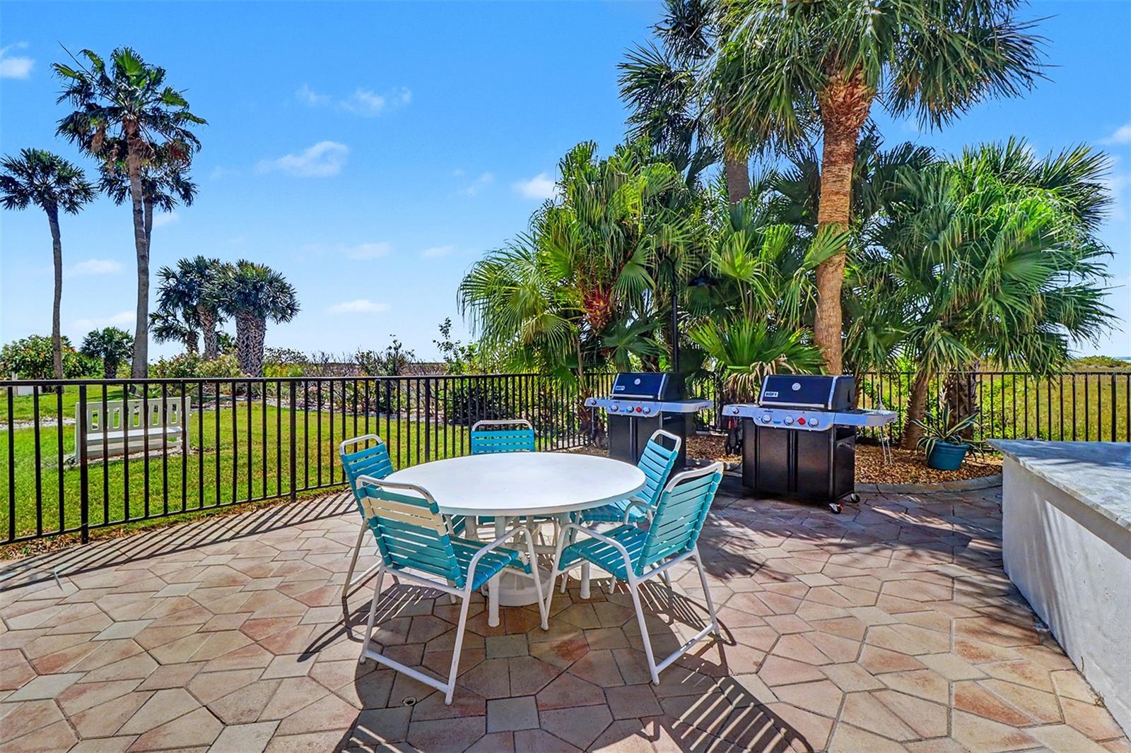 1230 GULF BLVD #404, CLEARWATER BEACH, FL, 33767