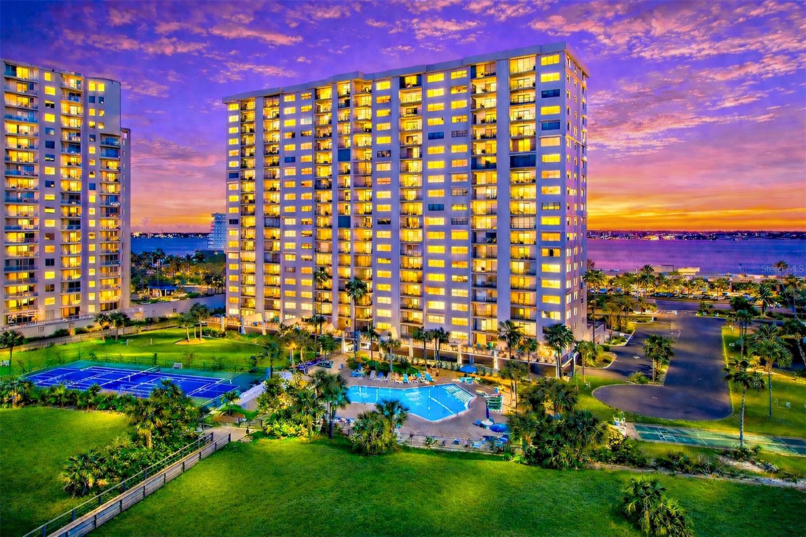 1230 GULF BLVD #404, CLEARWATER BEACH, FL, 33767