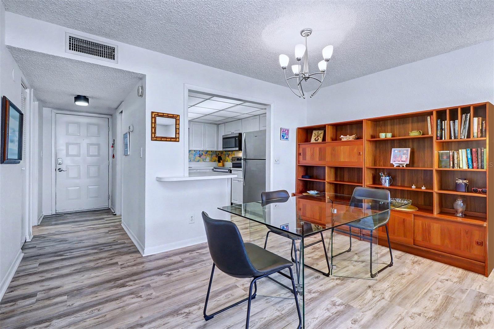 1230 GULF BLVD #404, CLEARWATER BEACH, FL, 33767