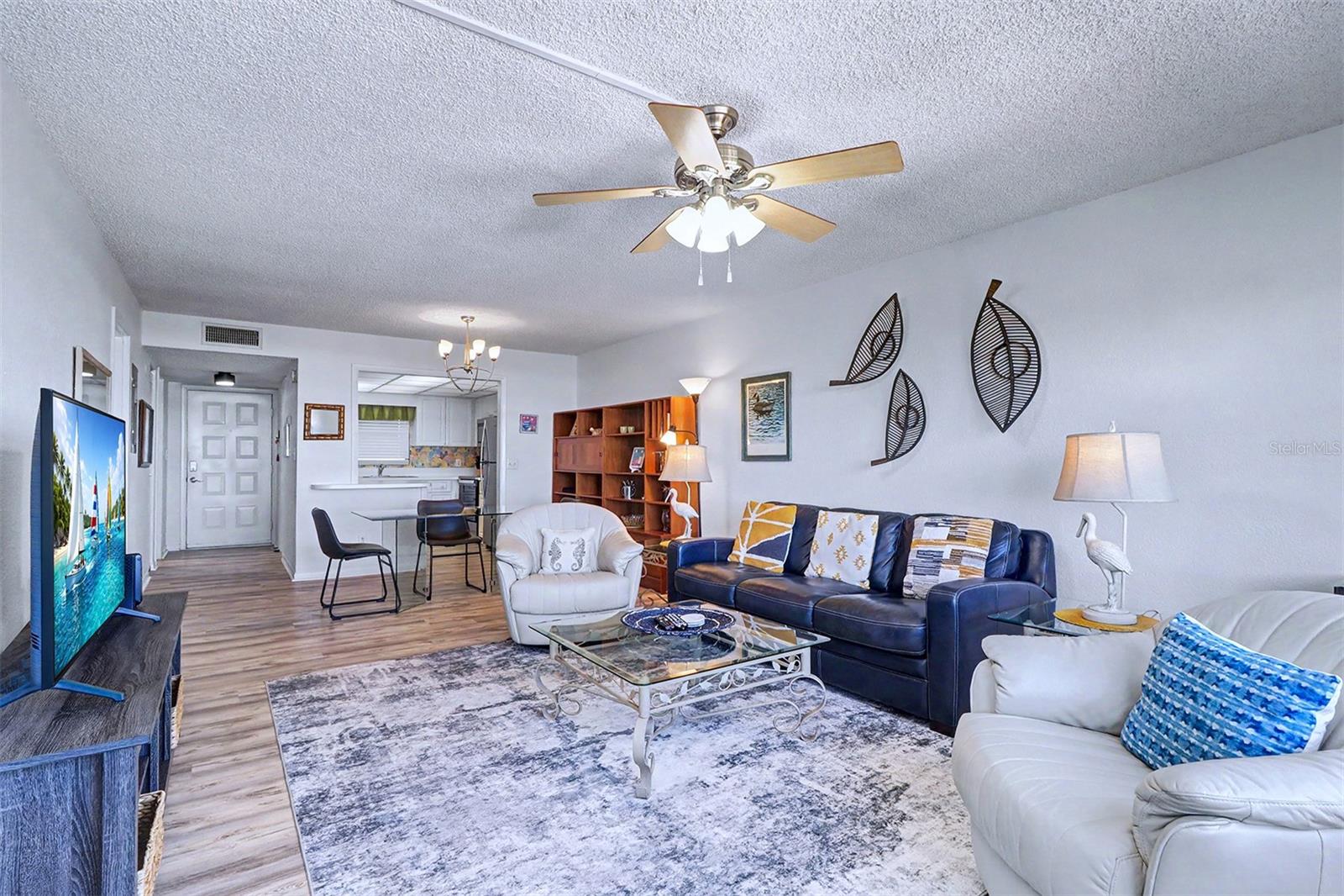 1230 GULF BLVD #404, CLEARWATER BEACH, FL, 33767