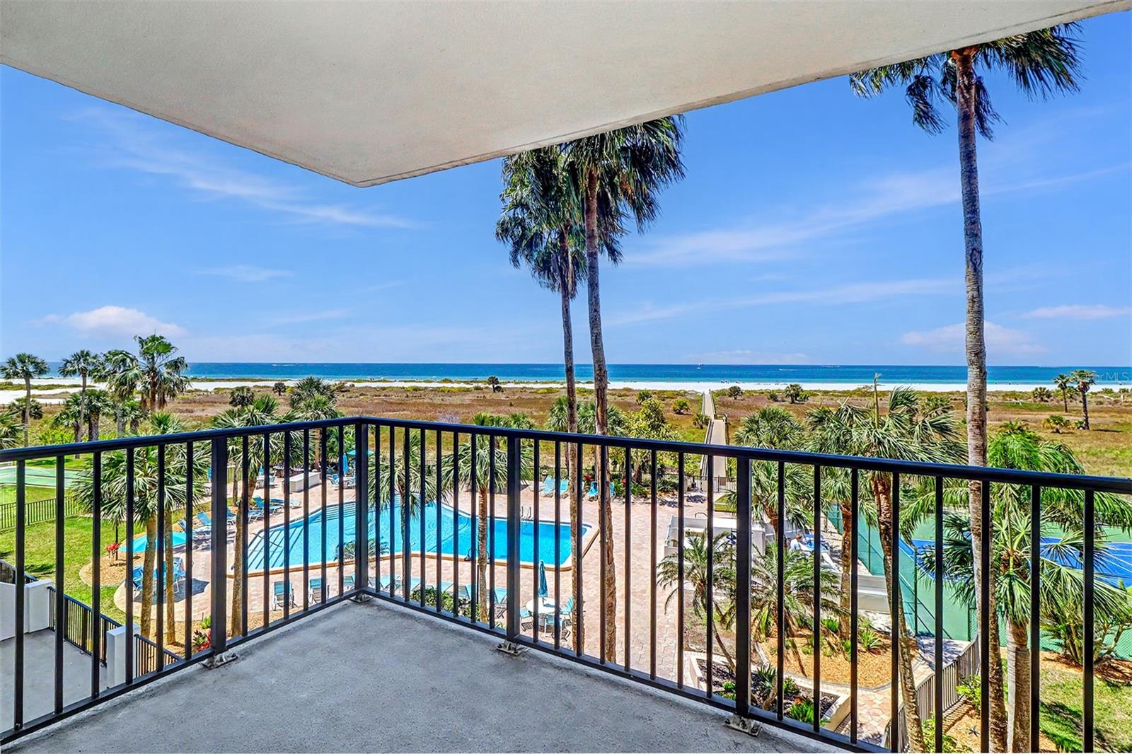 1230 GULF BLVD #404, CLEARWATER BEACH, FL, 33767
