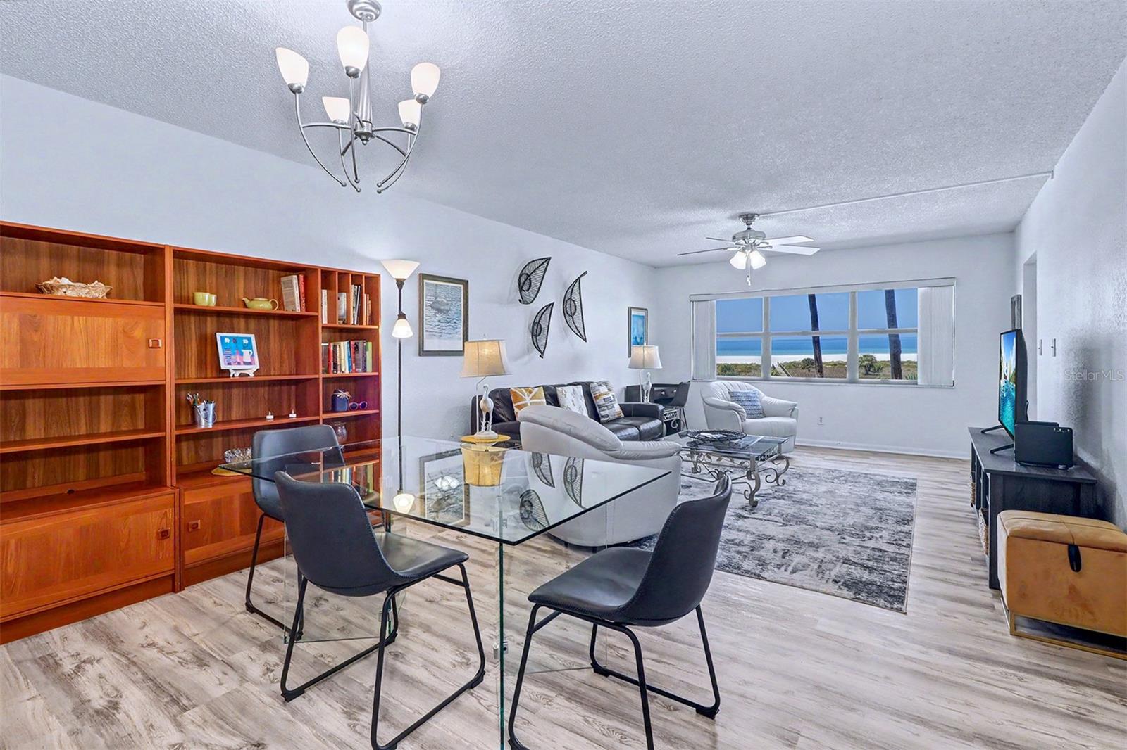 1230 GULF BLVD #404, CLEARWATER BEACH, FL, 33767