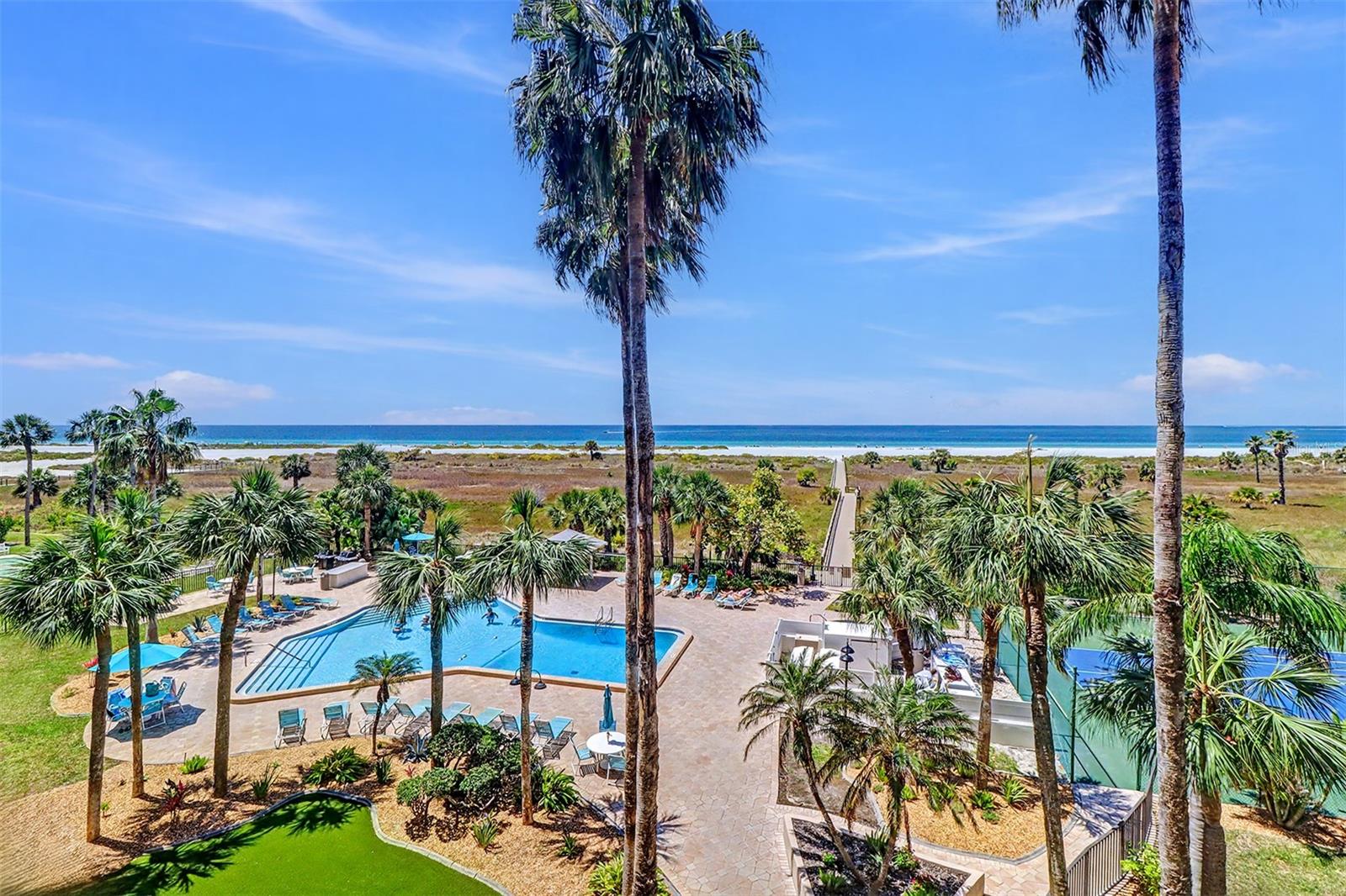 1230 GULF BLVD #404, CLEARWATER BEACH, FL, 33767