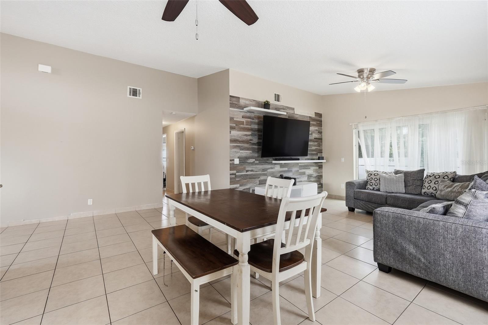 140 SEABREEZE CIR, KISSIMMEE, FL, 34743