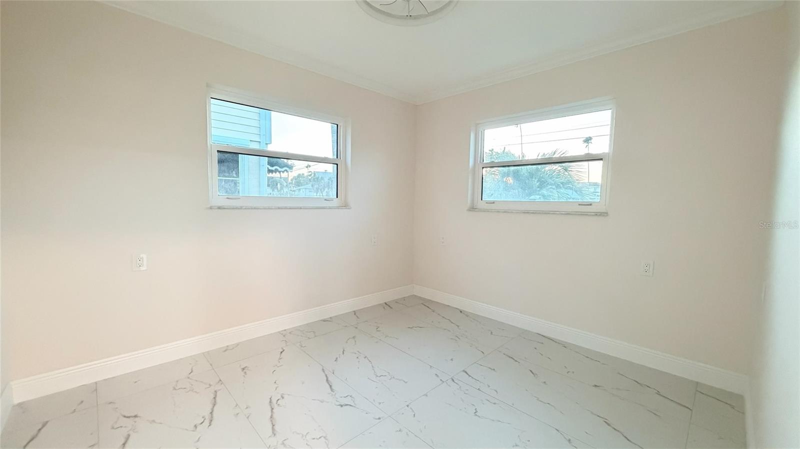 3727 OVERLOOK DR NE, ST PETERSBURG, FL, 33703