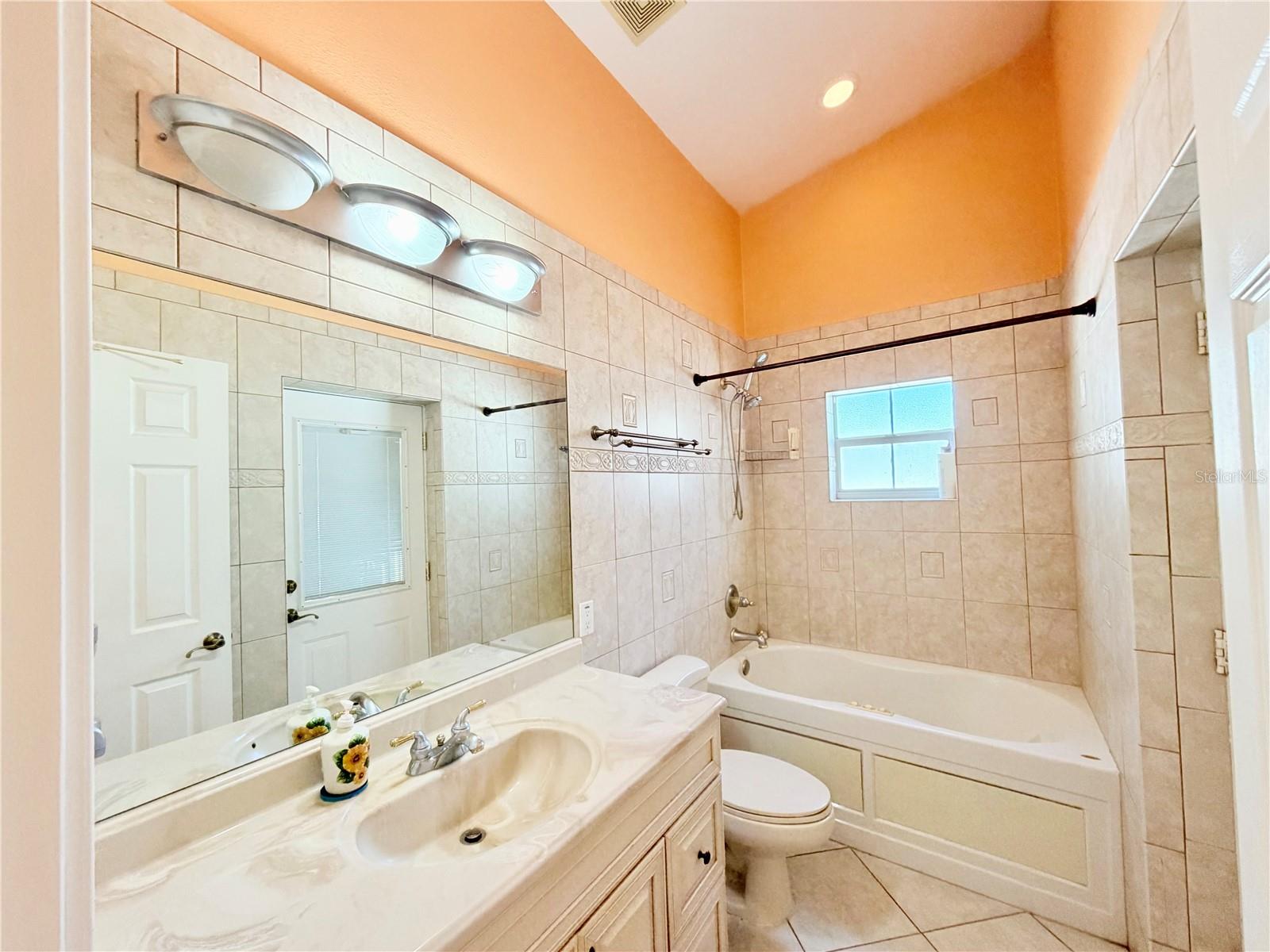 1150 OAKWOOD DR, DUNEDIN, FL, 34698