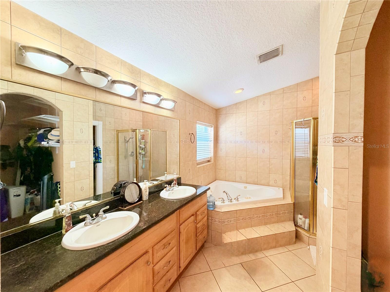 1150 OAKWOOD DR, DUNEDIN, FL, 34698