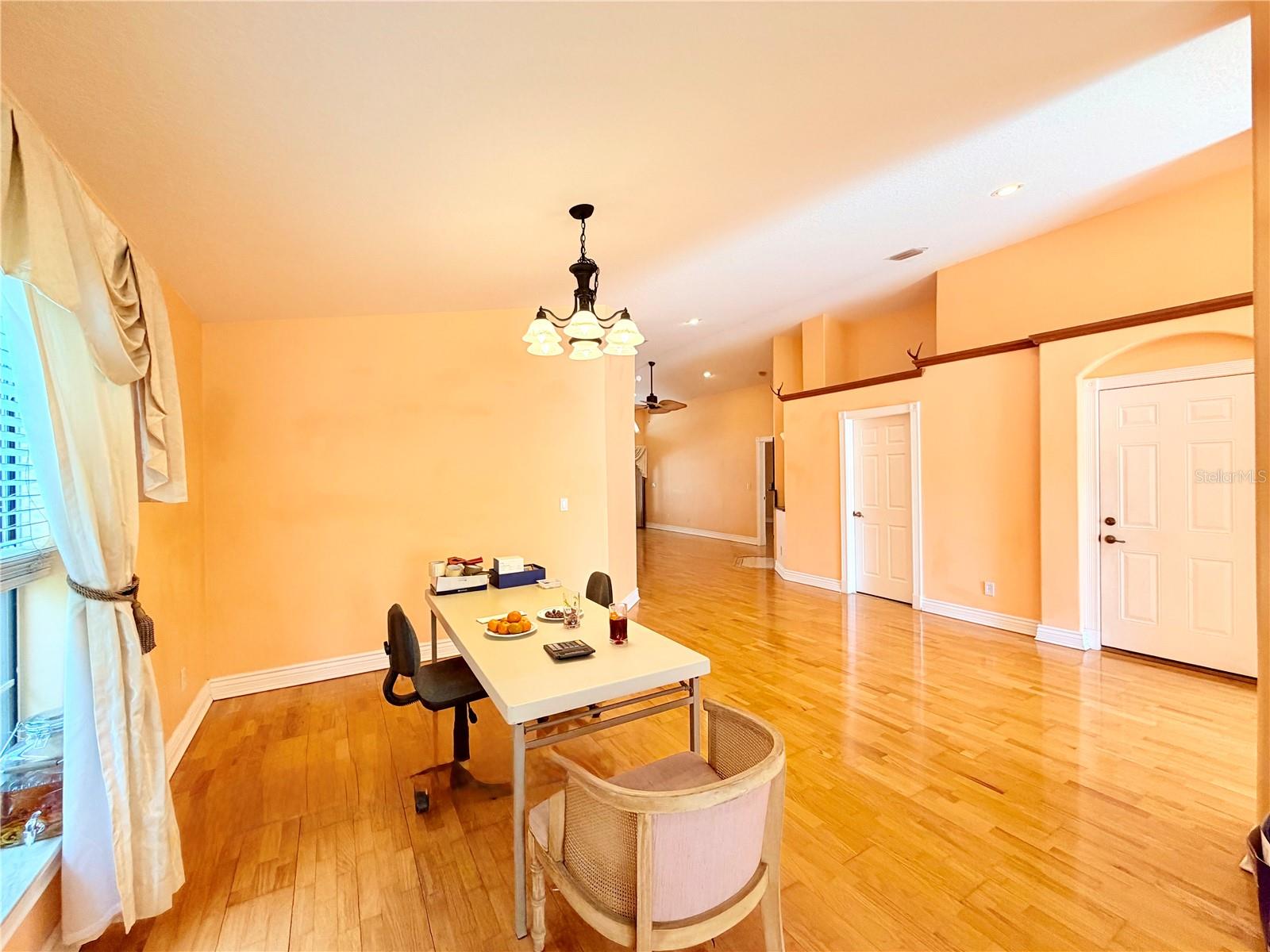 1150 OAKWOOD DR, DUNEDIN, FL, 34698