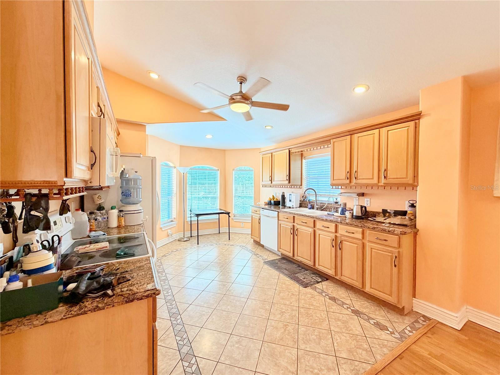 1150 OAKWOOD DR, DUNEDIN, FL, 34698