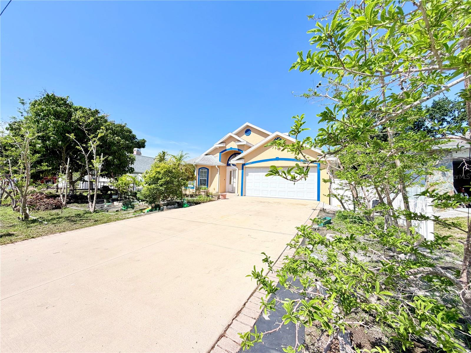 1150 OAKWOOD DR, DUNEDIN, FL, 34698