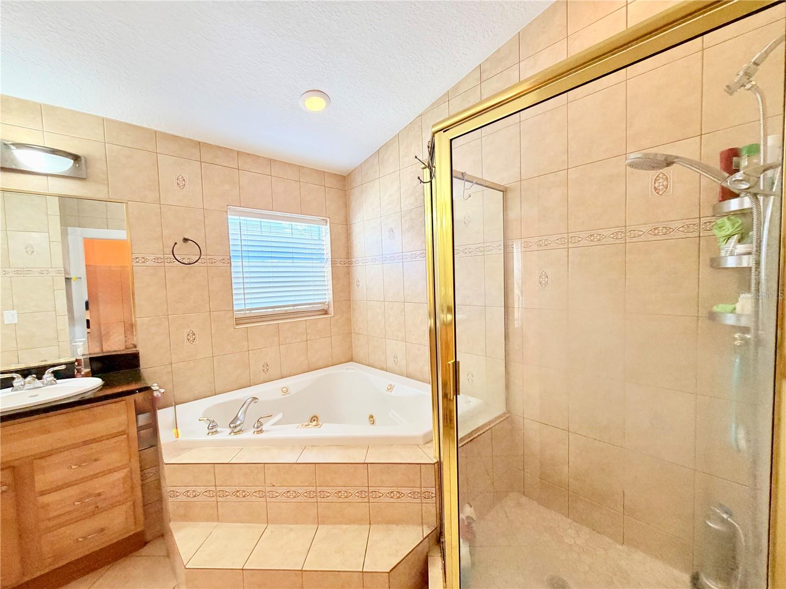 1150 OAKWOOD DR, DUNEDIN, FL, 34698